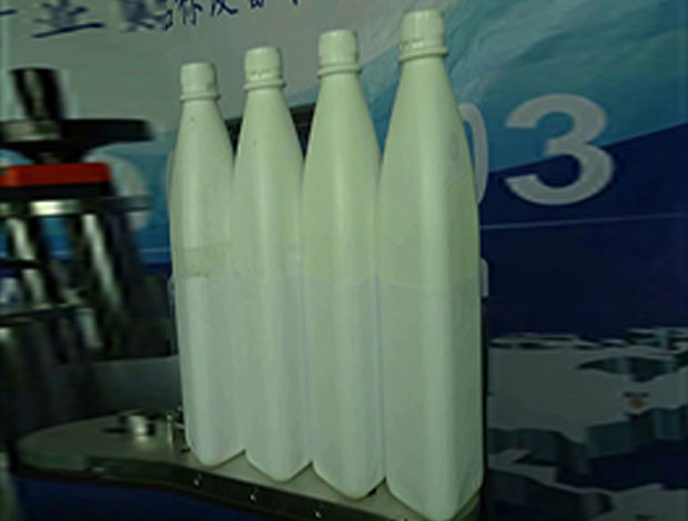 （视频）方瓶全自动搓滚圆瓶贴标机AS-C01
